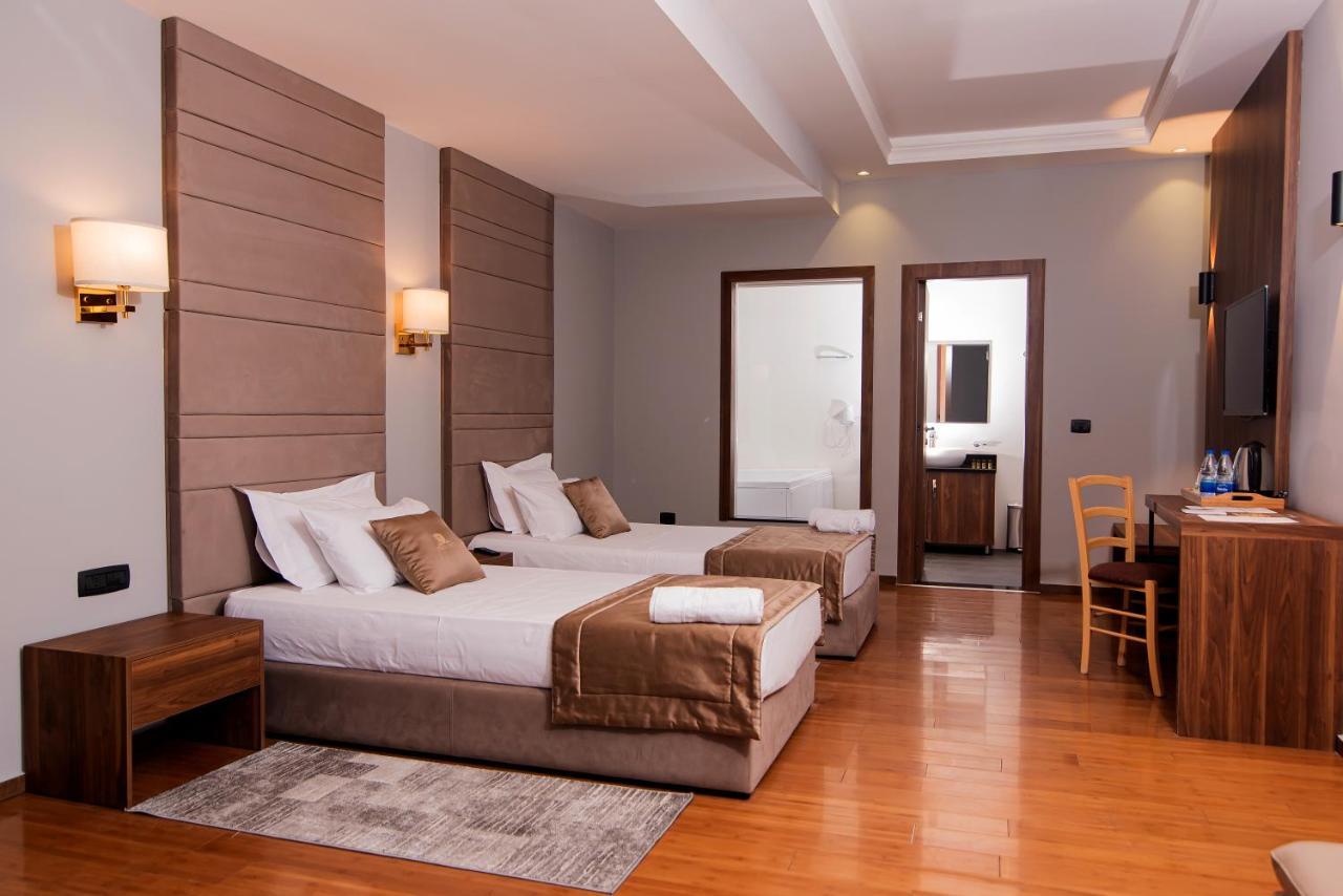 Deluxe & Executive Spa By Rafaelo Shëngjin Eksteriør billede